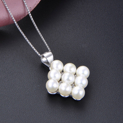 White Pearl of 925 Sterling Silver Necklace